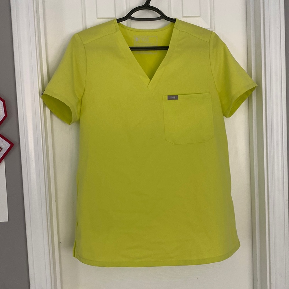 FIGS Citrine Catarina One-Pocket Scrub Top Small.